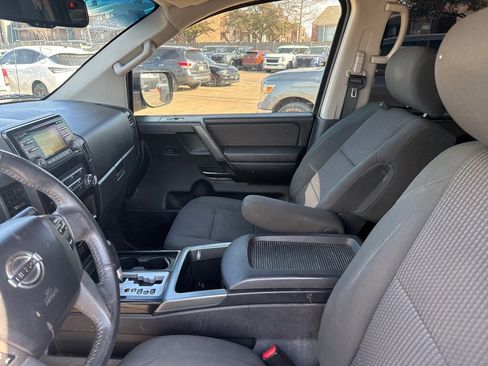 Used 2014 Nissan Titan SV w/ SV Value Truck Package image 32