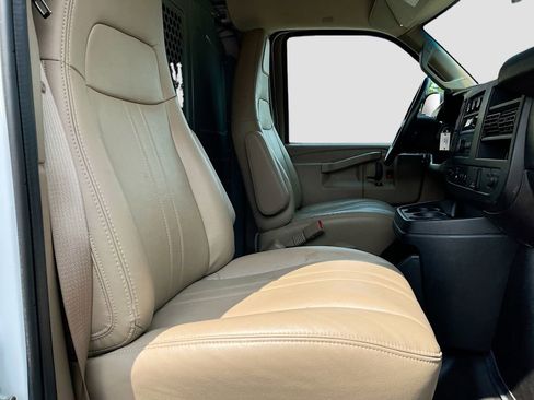 Used 2023 GMC Savana 3500 Extended w/ Driver Convenience Package RWD image 24