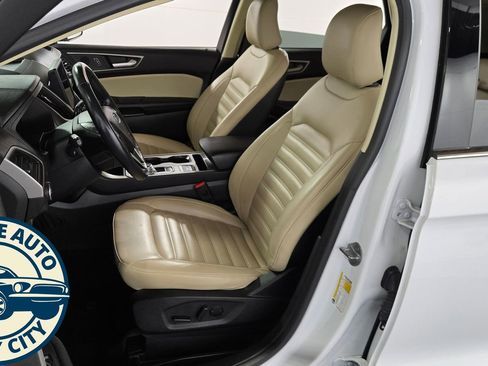 Used 2023 Ford Edge SEL image 24