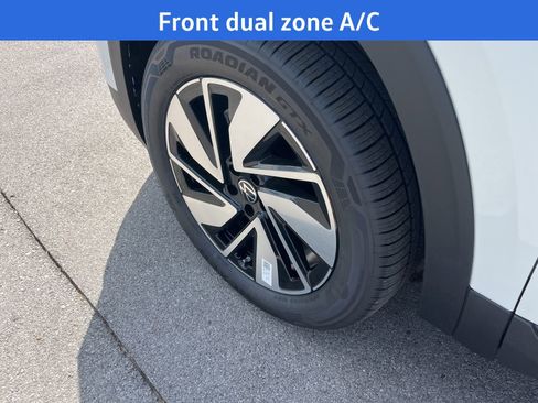 New 2026 Volkswagen Atlas SE FWD image 5