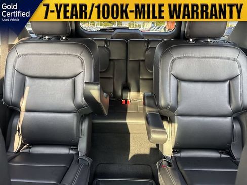 Used 2021 Ford Explorer XLT w/ Equipment Group 202A AWD/4WD image 16
