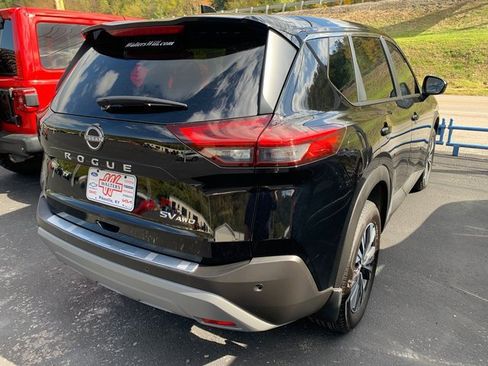 Used 2023 Nissan Rogue SV image 19