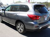 Used 2020 Nissan Pathfinder SL image 4