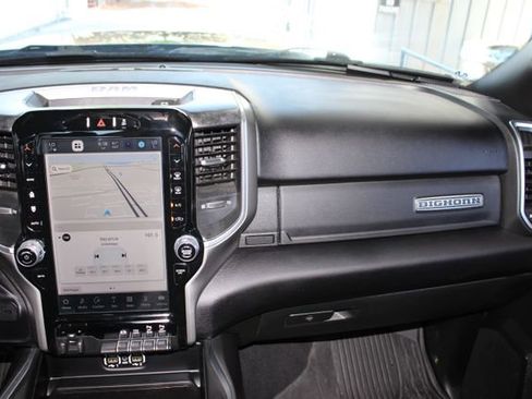 Used 2024 RAM 2500 Big Horn w/ Sport Appearance Package image 27