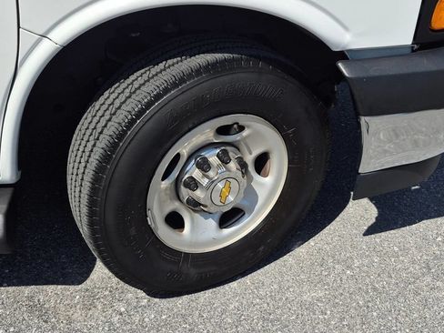 Used 2025 Chevrolet Express 3500 LT w/ LT Preferred Equipment Group RWD image 51