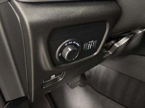 Certified 2023 Jeep Grand Cherokee Altitude image 14