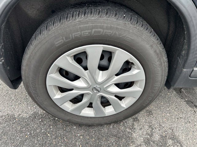 Used 2016 Nissan Rogue S w/ Appearance Package AWD/4WD image 21