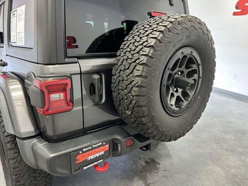 Used 2023 Jeep Wrangler Unlimited Rubicon w/ Xtreme 35 Tire Package AWD/4WD image 12