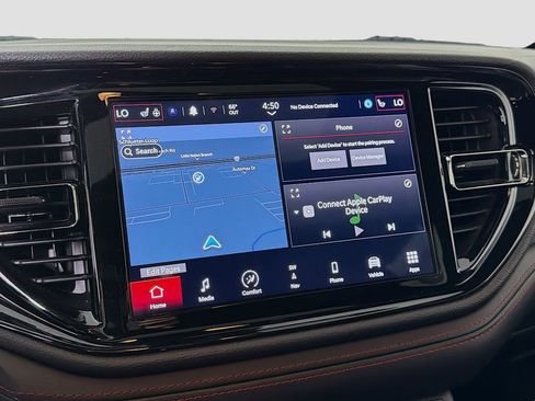 Used 2024 Dodge Durango GT image 17