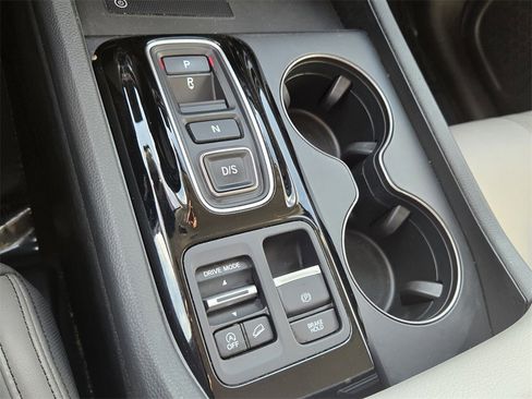 Certified 2024 Honda Pilot EX-L image 16