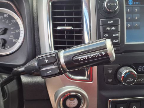 Used 2017 Nissan Titan SV image 20