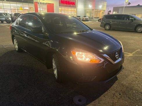Used 2019 Nissan Sentra SV FWD image 3