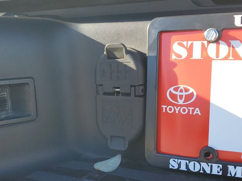 Used 2023 Nissan Frontier Pro-X w/ Technology Package image 9