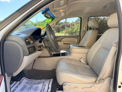 Used 2014 GMC Yukon XL SLT RWD image 10