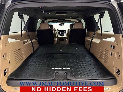 Used 2018 Cadillac Escalade ESV Platinum image 19