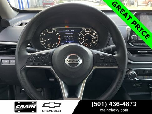 Used 2022 Nissan Altima 2.5 SV image 14