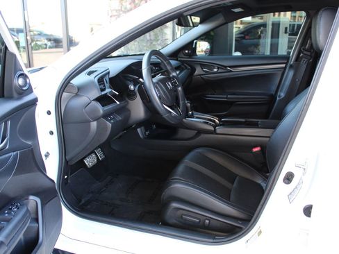 Used 2021 Honda Civic Sport Touring image 9