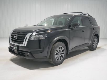 New 2025 Nissan Pathfinder SV