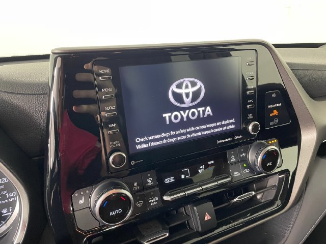 Used 2020 Toyota Highlander XLE AWD/4WD image 7