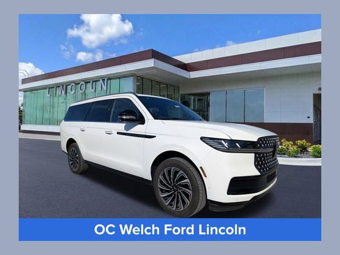 Certified 2025 Lincoln Navigator L Black Label AWD/4WD image 1