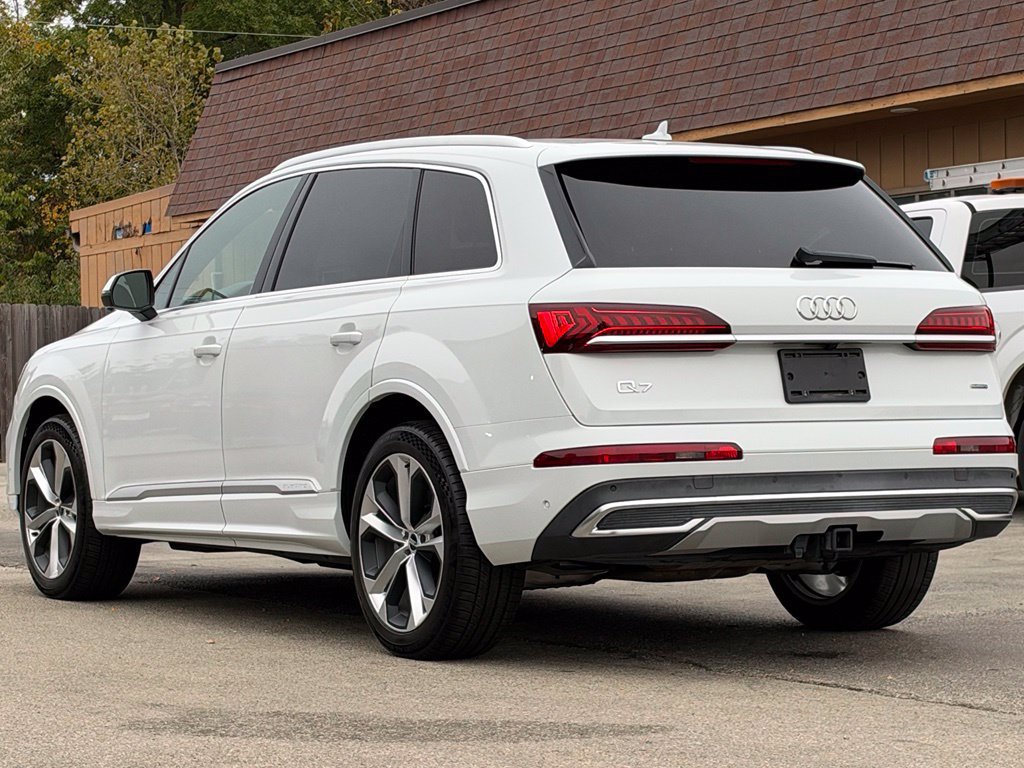 Used 2021 Audi Q7 3.0T Premium Plus w/ Executive Package AWD/4WD image 3