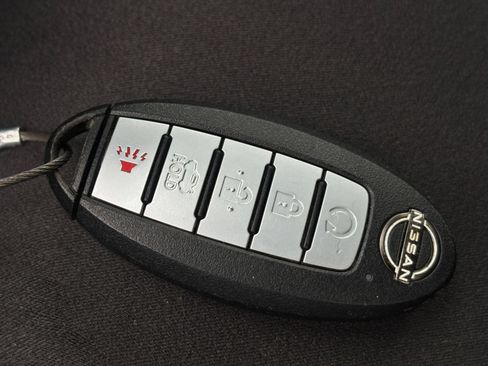 Used 2025 Nissan Altima 2.5 SV FWD image 26