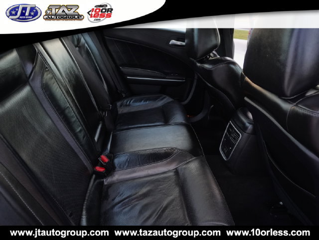 Used 2022 Dodge Charger SXT w/ Plus Group RWD image 18