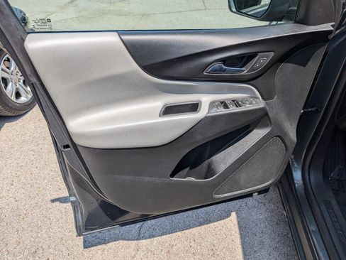 Used 2020 Chevrolet Equinox LS FWD image 10