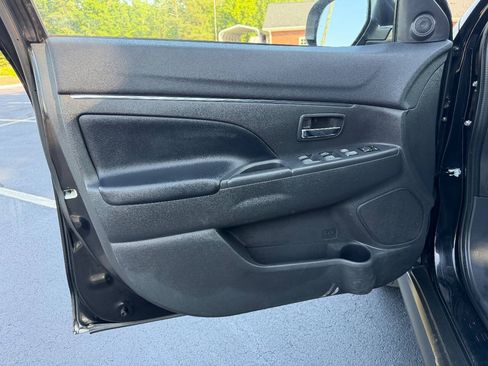 Used 2017 Mitsubishi Outlander Sport SEL FWD image 10