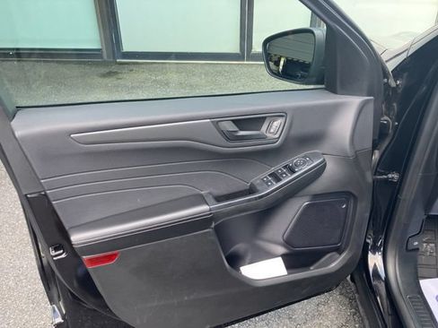Used 2024 Ford Escape Active AWD/4WD image 17