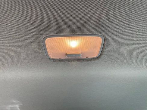Used 2022 Hyundai Elantra SEL w/ Convenience Package FWD image 27