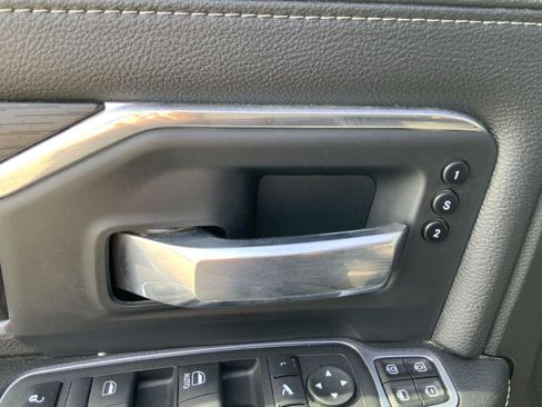 Used 2024 RAM 3500 Laramie w/ Night Edition image 20