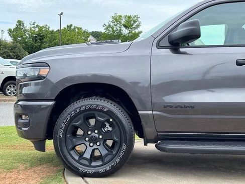 New 2026 RAM 1500 Express AWD/4WD image 12