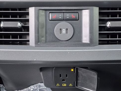 New 2026 Ford F250 Lariat w/ Black Appearance Package image 16