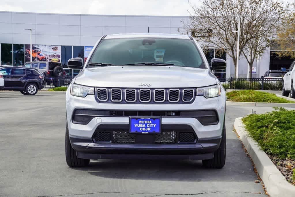 Used 2025 Jeep Compass Sport AWD/4WD image 28