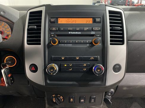 Used 2012 Nissan Xterra PRO-4X w/ Pro-4x Leather Pkg image 16