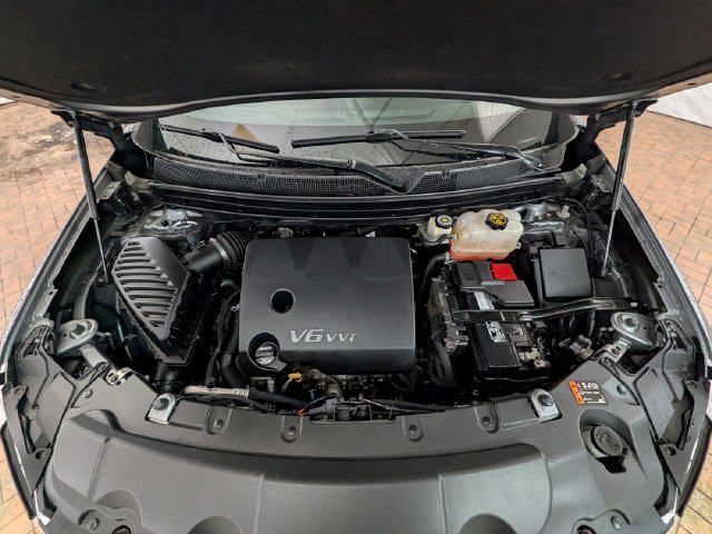 Used 2020 Chevrolet Traverse LT FWD image 23