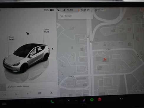Used 2022 Tesla Model Y Performance AWD/4WD image 11