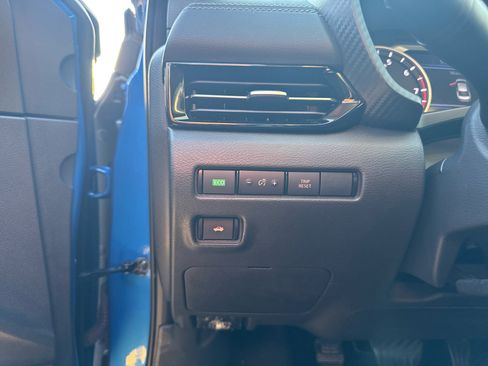 Used 2020 Nissan Sentra SV image 19