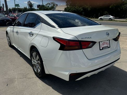 Used 2020 Nissan Altima 2.5 S w/ Driver Assist Package FWD image 7