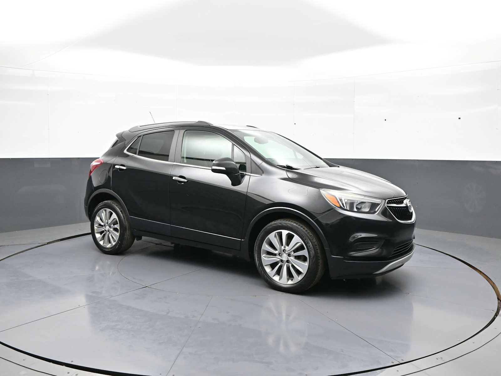 Used 2017 Buick Encore Preferred FWD image 3
