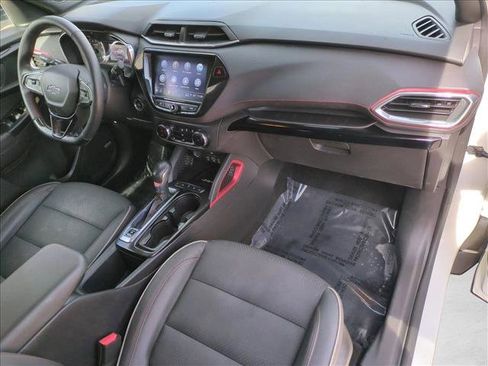Used 2023 Chevrolet TrailBlazer RS w/ Sun and Liftgate Package image 22