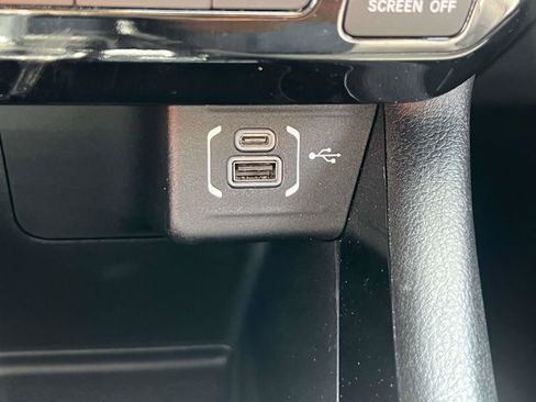 Used 2023 Jeep Compass Limited AWD/4WD image 29