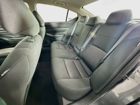 Used 2024 Nissan Altima 2.5 SV FWD image 26