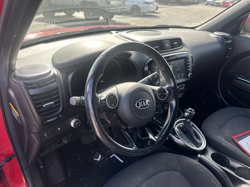 Used 2015 Kia Soul ! w/ Sun & Sound Package FWD image 13
