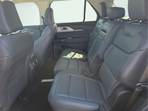 New 2026 Ford Explorer Active w/ Active Comfort Package AWD/4WD image 16
