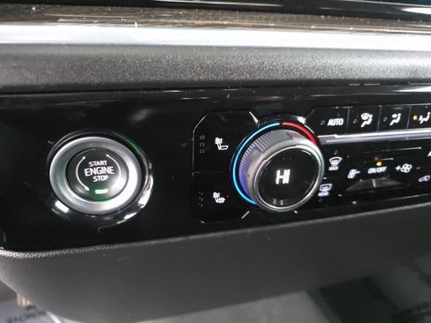 Used 2022 Chevrolet Silverado 1500 LT image 31