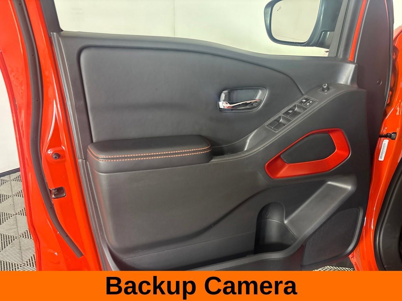 Used 2025 Nissan Frontier PRO-4X w/ Interior Protection Package AWD/4WD image 10