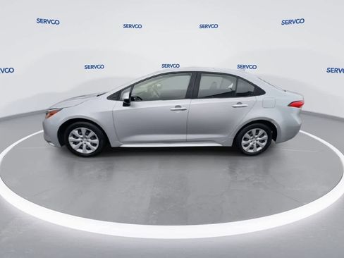 Used 2023 Toyota Corolla LE image 5