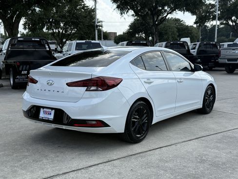 Used 2020 Hyundai Elantra Value Edition w/ Cargo Package (C1) FWD image 5
